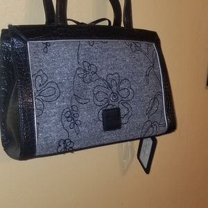 Liz claiborne purse with wallet